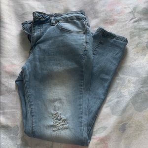 Women’s ripped jeans